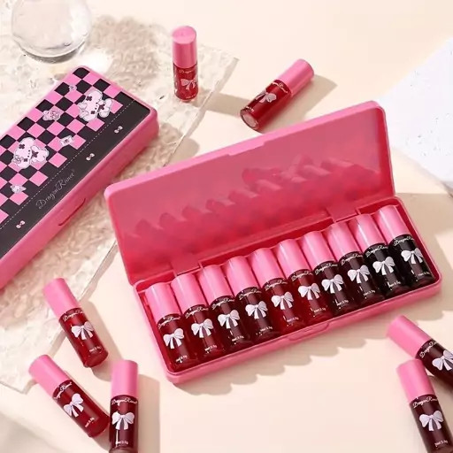 تینت لب دراگون پک ۱۰ عددی با بافت سبک، ماندگاری بالا و رنگهای خاص. خرید اینترنتی پک آرایشی با قیمت مناسب و بستهبندی جذاب